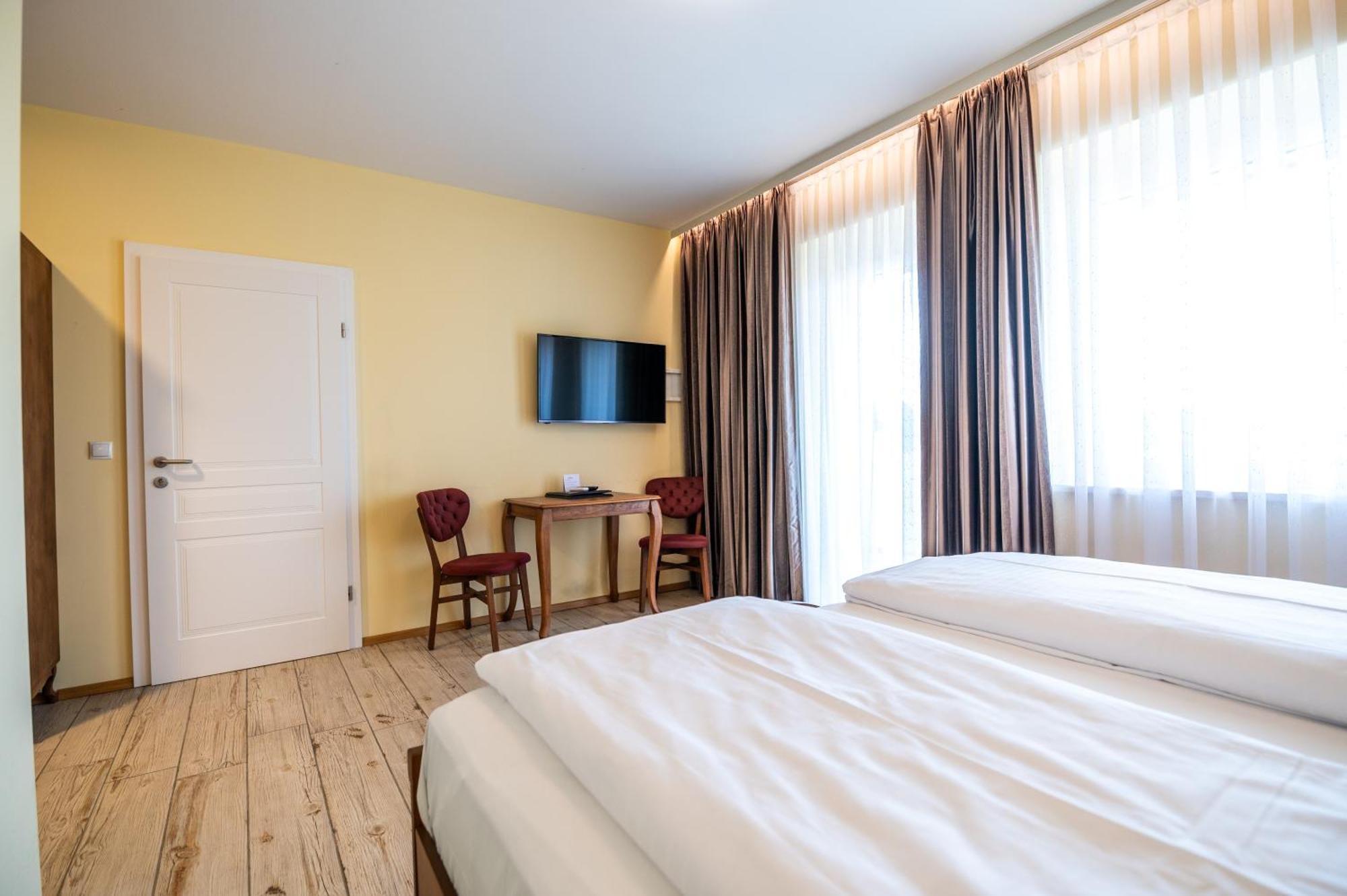 Vulkan Residenz Hotel I Self Check-In Schwarzautal Eksteriør billede
