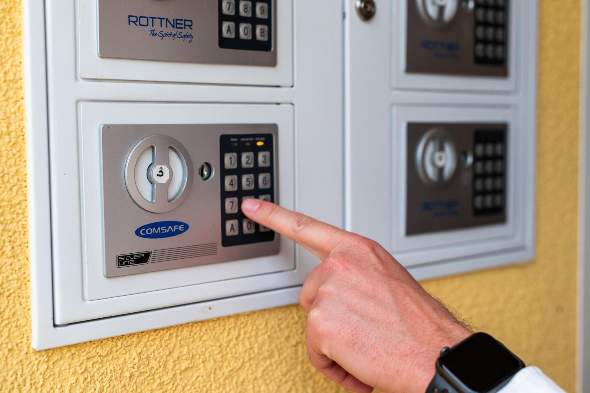 Vulkan Residenz Hotel I Self Check-In Schwarzautal Eksteriør billede