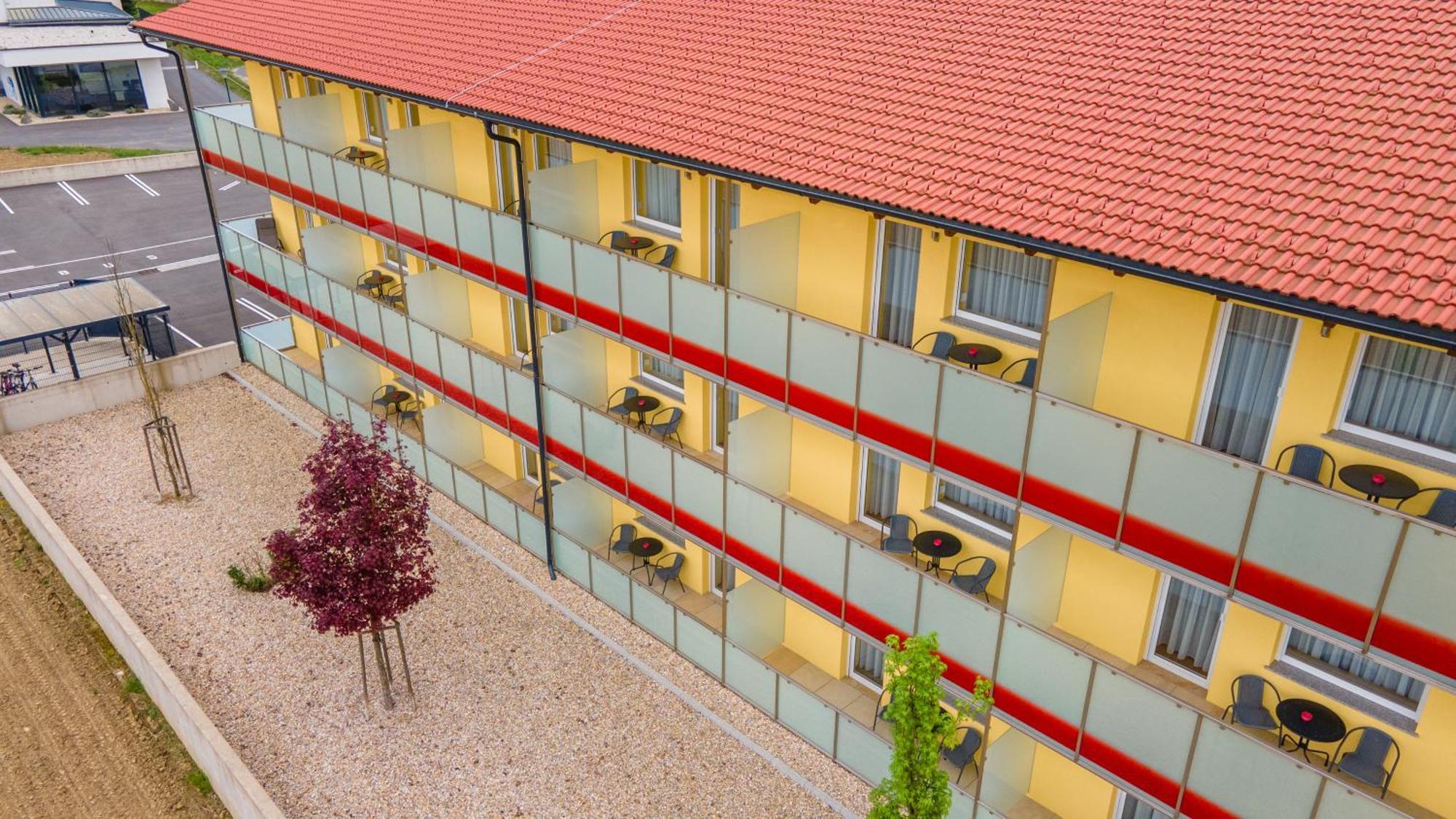 Vulkan Residenz Hotel I Self Check-In Schwarzautal Eksteriør billede